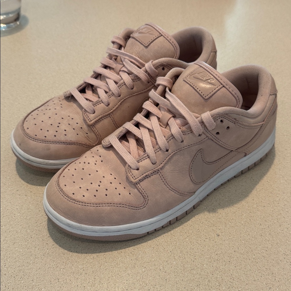 Nike Dunk Low SB Pink Low-Top Sneakers Mens 7.5 / WMNS 9